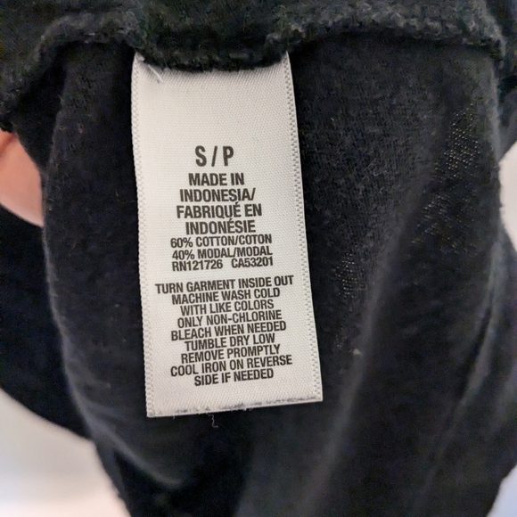 Aeropostale Black Plain Tee Soft  V neck black - Picture 4 of 5